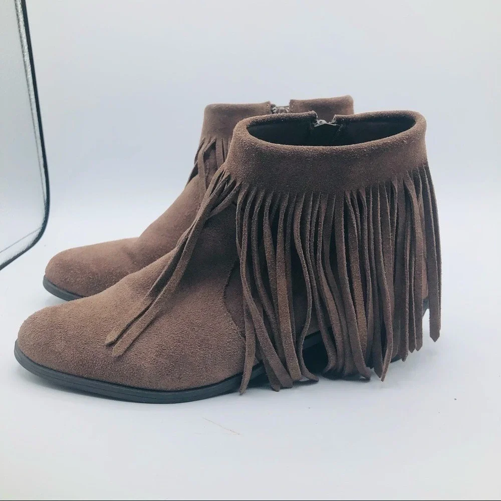 Steve Madden Woman`s Ranch Fringe Ankle Boots Size‎ 6.5M Taupe